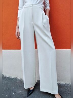 NWOT Women's Zara White High Waisted Wide Leg Pleated Trouser Pants